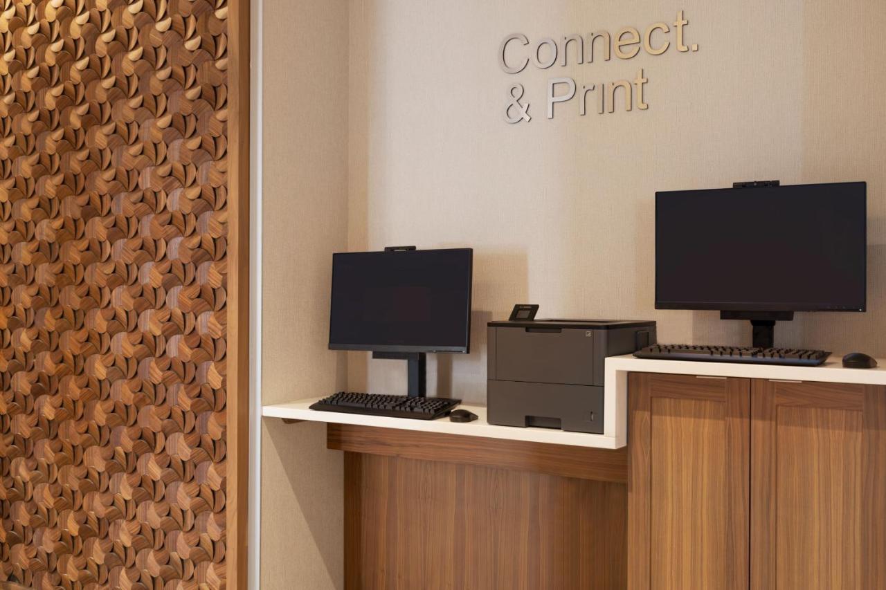 Fairfield By Marriott & Hotel 3*